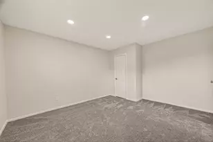 7627 Green Lawn Dr, Houston, TX 77088 - Photo 23