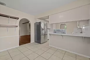 120 Texas Ave, League City, TX 77573 - Photo 11