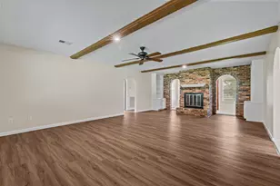 120 Texas Ave, League City, TX 77573 - Photo 9