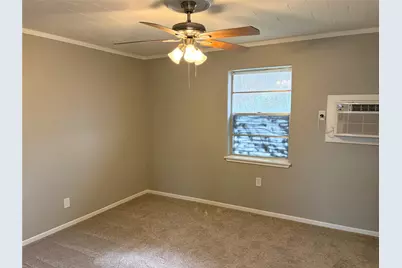 2809 Sam Houston Avenue #6, Huntsville, TX 77340 - Photo 5
