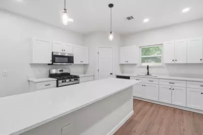 6109 Woodrow Street, Texas City, TX 77591 - Photo 11