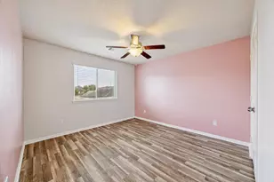 11718 Red Hummingbird Dr, Houston, TX 77047 - Photo 11