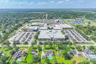 803 Greenbriar Ave, Friendswood, TX 77546 - Photo 49