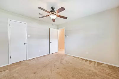 803 Greenbriar Avenue, Friendswood, TX 77546 - Photo 35