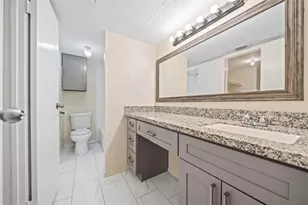 2750 Holly Hall St, Houston, TX 77054 - Photo 13