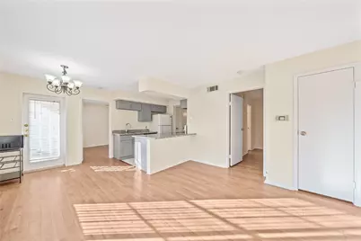 2750 Holly Hall Street #1510, Houston, TX 77054 - Photo 5