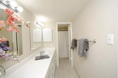 781 Country Place Drive #2084, Houston, TX 77079 - Photo 15