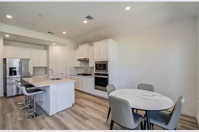 2816 Oakheath Crest Court, Pearland, TX 77089 - Photo 9