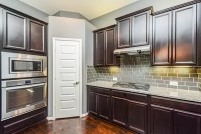 7039 Villa Mountain Lane, Spring, TX 77379 - Photo 9