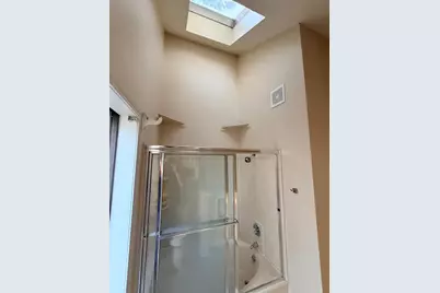 16214 Dunmoor Drive, Houston, TX 77059 - Photo 15