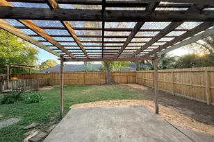 16214 Dunmoor Dr, Houston, TX 77059 - Photo 27