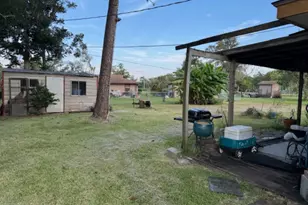 308 Edgewater St, Richwood, TX 77531 - Photo 3