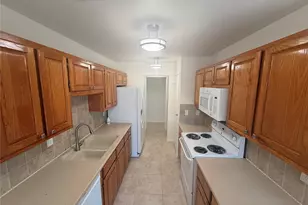 3214 Big Spruce Dr, Houston, TX 77339 - Photo 11