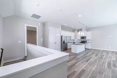 240 Julia Street #E, Houston, TX 77022 - Photo 17