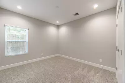 240 Julia Street #E, Houston, TX 77022 - Photo 31