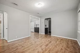 905 15th Ave N, Texas City, TX 77590 - Photo 9