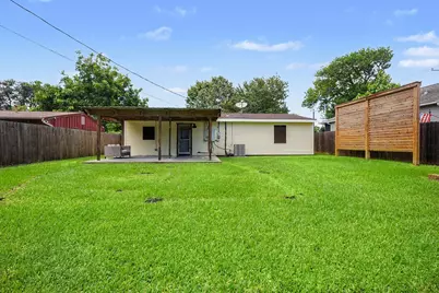 905 15th Ave N, Texas City, TX 77590 - Photo 25