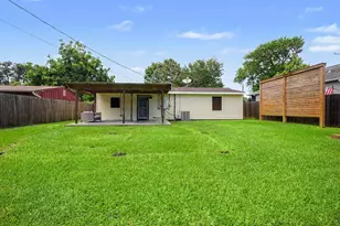 905 15th Ave N, Texas City, TX 77590 - Photo 25