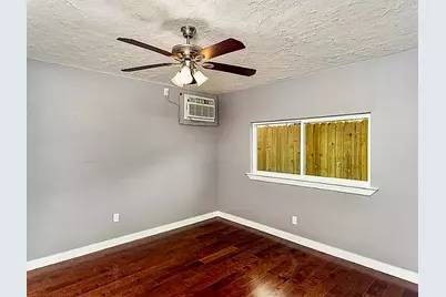 6707 Avenue C, Houston, TX 77011 - Photo 17