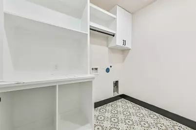 447 Sunset Trail, Angleton, TX 77515 - Photo 9