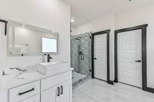 447 Sunset Trail, Angleton, TX 77515 - Photo 37