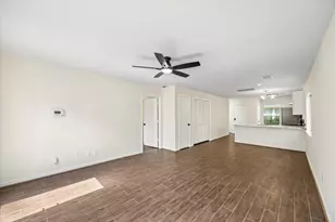 6106 Settlers Lake Cir E, Katy, TX 77449 - Photo 9