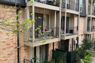 2475 Underwood St, Houston, TX 77030 - Photo 3