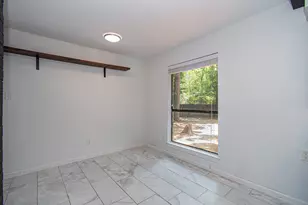 19 Tremont Woods Ct, The Woodlands, TX 77381 - Photo 13