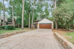 19 Tremont Woods Ct, The Woodlands, TX 77381 - Photo 3