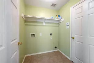 12731 Whistling Springs Dr, Humble, TX 77346 - Photo 17