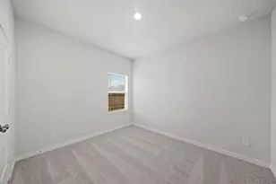 17239 White Peace Dr, Waller, TX 77484 - Photo 5
