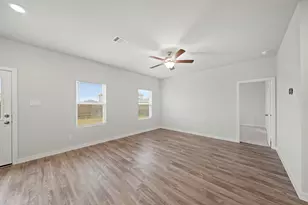 17239 White Peace Dr, Waller, TX 77484 - Photo 13