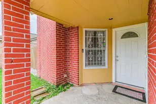 8611 Flower Path St, Houston, TX 77044 - Photo 19