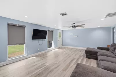 404 Oaklawn Street, League City, TX 77573 - Photo 5