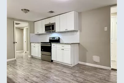 6905 Speaker Street, Hitchcock, TX 77563 - Photo 13