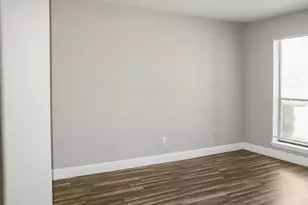 8431 Hearth Dr, Houston, TX 77054 - Photo 5