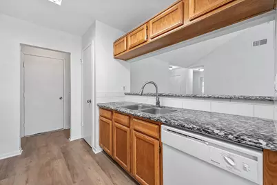 3411 E Heatherock Circle, Sugar Land, TX 77479 - Photo 11