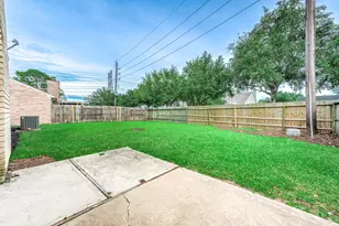3411 E Heatherock Cir, Sugar Land, TX 77479 - Photo 21
