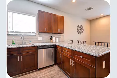 3241 Dixie Drive, Houston, TX 77021 - Photo 9