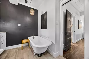 711 Walton St, Houston, TX 77009 - Photo 7