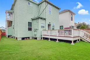 1919 Avenue O, Galveston, TX 77550 - Photo 11