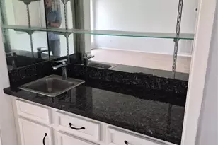 2923 Edgewood Dr, Sugar Land, TX 77479 - Photo 11