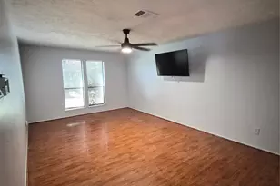 2923 Edgewood Dr, Sugar Land, TX 77479 - Photo 7