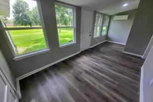 406 E Foley St, Alvin, TX 77511 - Photo 13