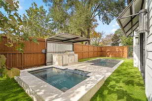1136 Woodland St, Houston, TX 77009 - Photo 9