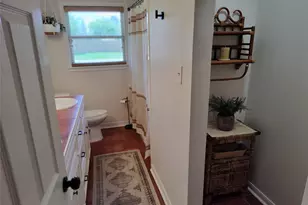 202 E Forest Ave, Shoreacres, TX 77571 - Photo 7