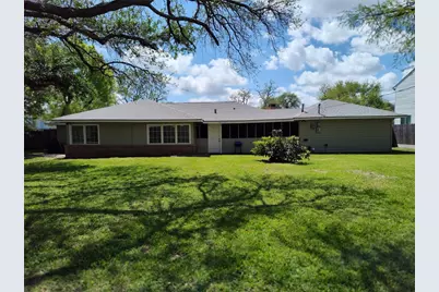 202 E Forest Avenue, Shoreacres, TX 77571 - Photo 29