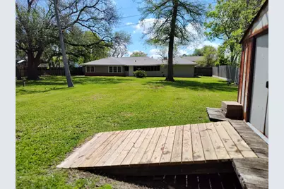 202 E Forest Avenue, Shoreacres, TX 77571 - Photo 27