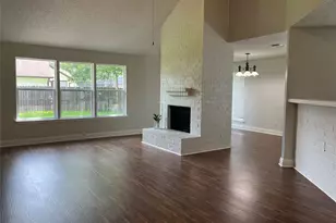 2703 Hot Springs Dr, Pearland, TX 77584 - Photo 3