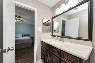 9634 Thistle Trail Drive, Houston, TX 77070 - Photo 13